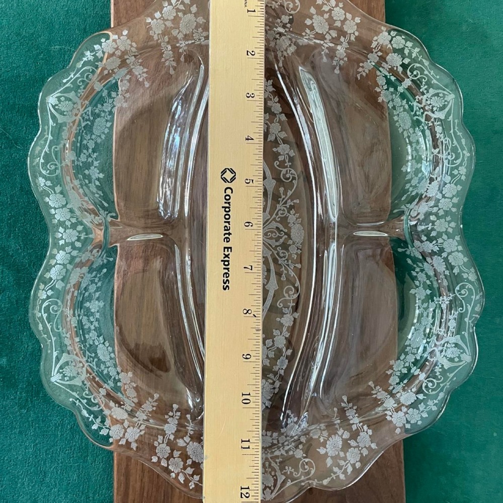 Vintage Cambridge Glass 5-part divided relish dish - Picture 3 of 4